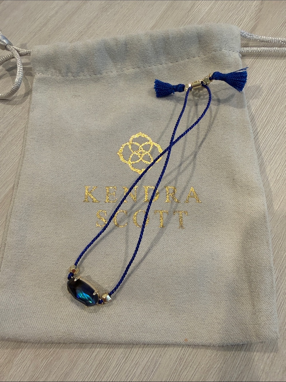 Kendra Scott Everlyne Navy Cord Friendship Bracelet in Navy Abalone